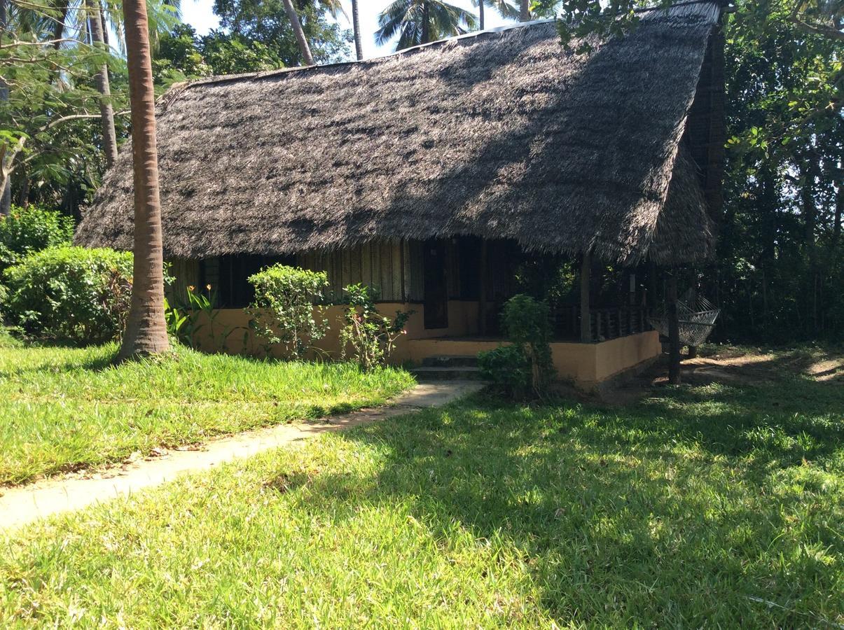 Peponi Beach Resort Pangani Rum bild