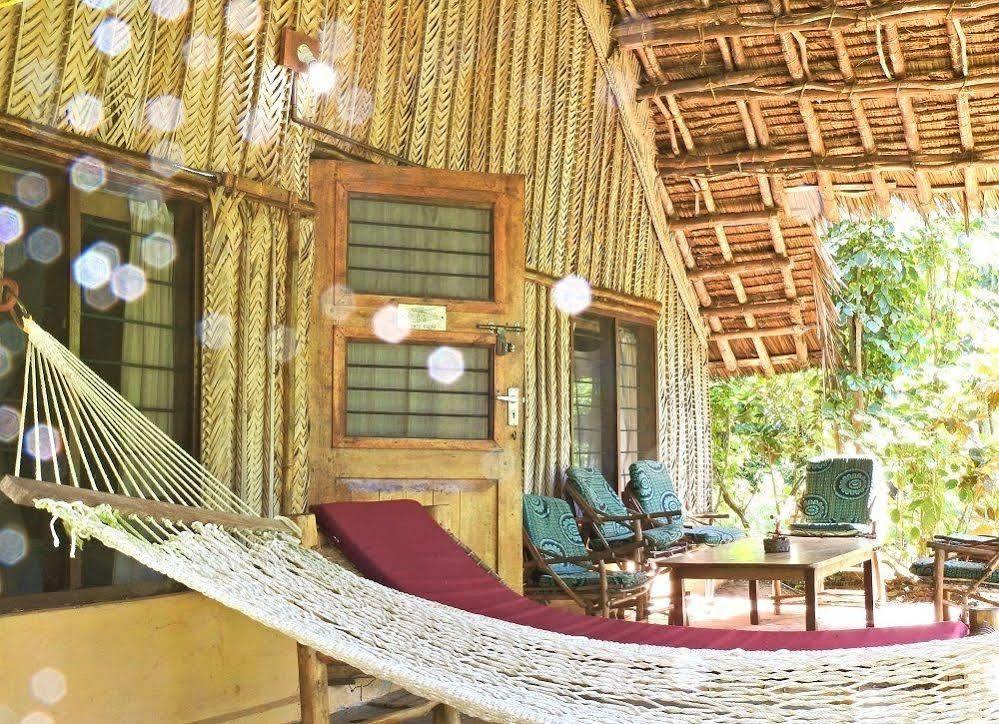 Peponi Beach Resort Pangani Exteriör bild